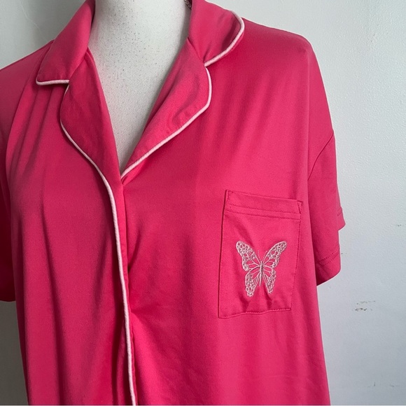 MUK LUKS • Cloud Knit "Just Cruisin" Notch Collar Pajama Top Pink Butterfly - Picture 3 of 6